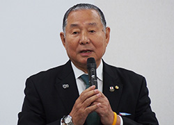 工藤鉄男会長