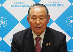 工藤鉄男会長