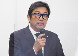 松浦氏