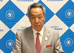 長尾淳彦学術教育部長