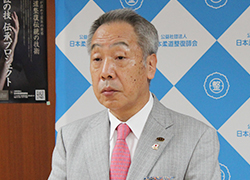 長尾副会長