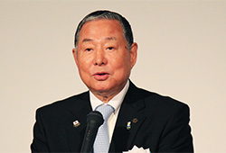 工藤鉄男会長