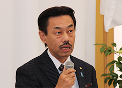 中谷氏