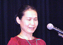 安藤悦子氏