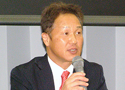 徳山健司氏