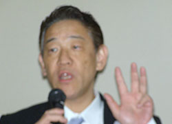 岩尾氏