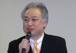 山田修氏