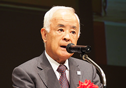 健康保険組合連合会会長・大塚陸毅氏