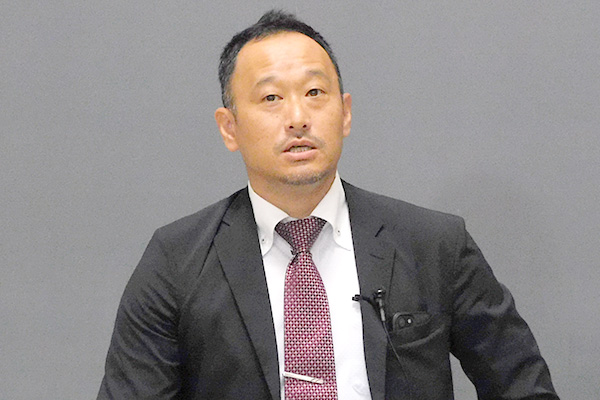 小野博道氏